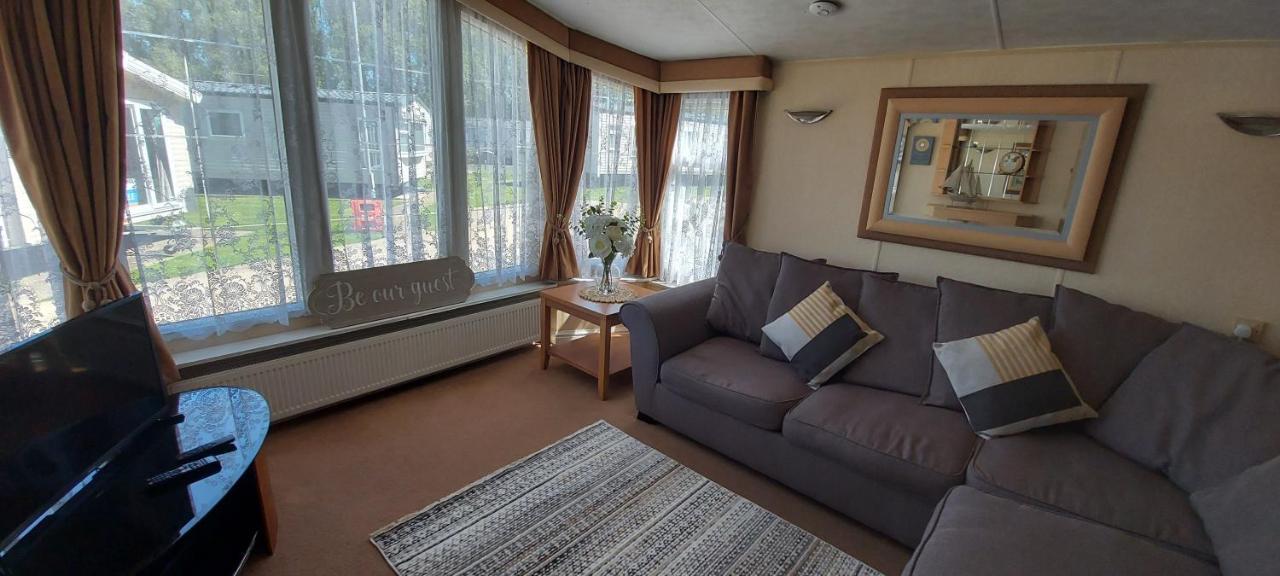 A Fashionable Caravan In A Peaceful Seaside Town แซนดาวน์ ภายนอก รูปภาพ